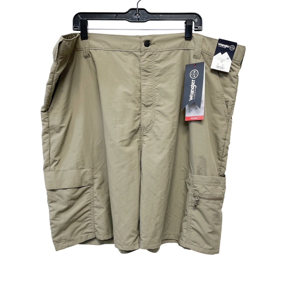 Wrangler Men's Khaki ATG All Terrain Gear Peak Cargo Hiking Shorts Size 44